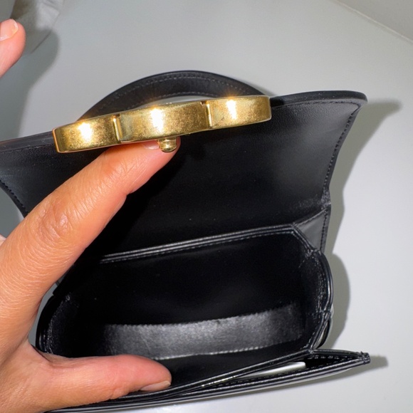 Celine Mini Besace Clea in Patent Calfskin Black - Picture 3 of 9